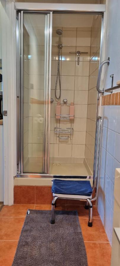 Waterfront Abode - 2 Bedrooms Гобарт Екстер'єр фото
