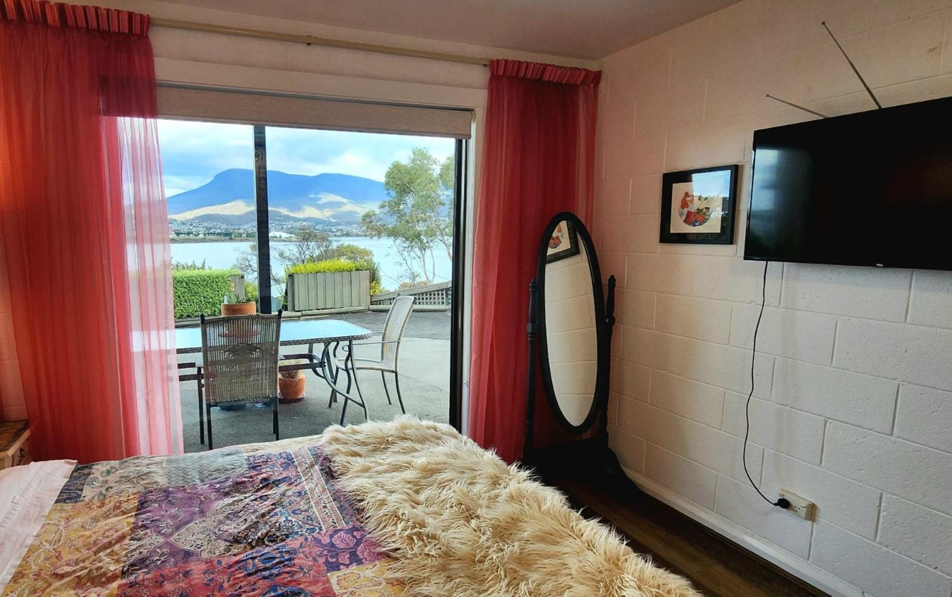 Waterfront Abode - 2 Bedrooms Гобарт Екстер'єр фото